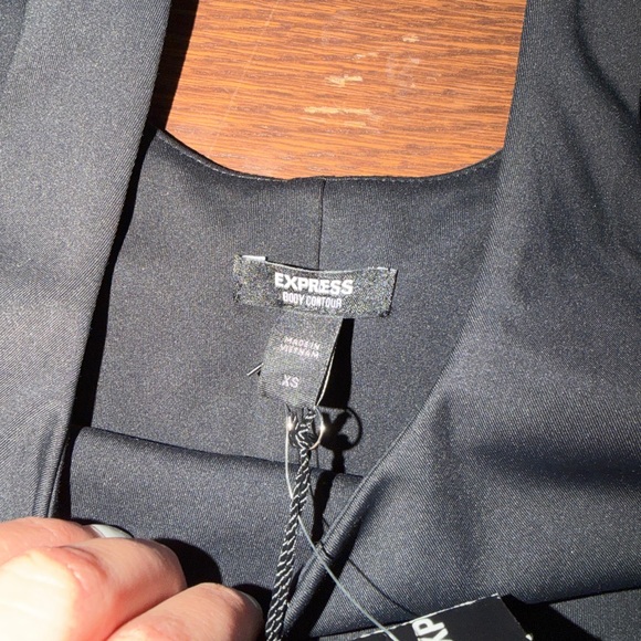 Express bodycon black mini dress size XS NWT - Picture 6 of 7